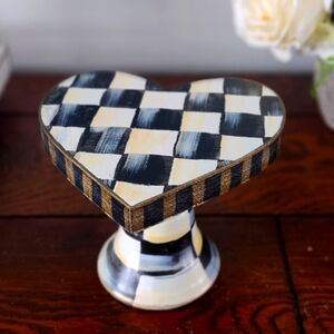 New! Beautiful black& white checked heart riser or trinket tray!